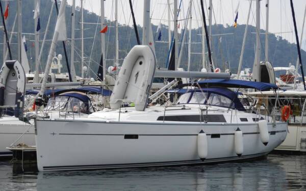 Bavaria Cruiser 51 Mango