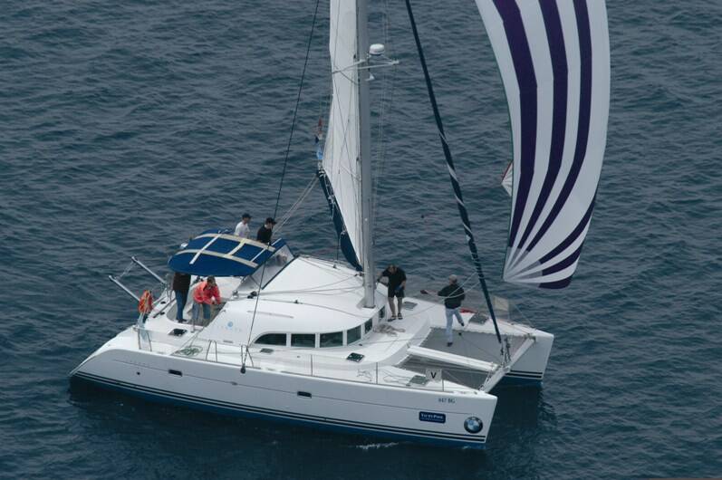 Lagoon 380 Ploto
