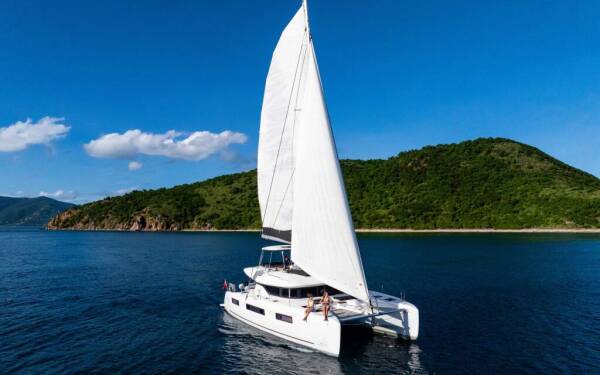 Lagoon 51 Slinky Malinki