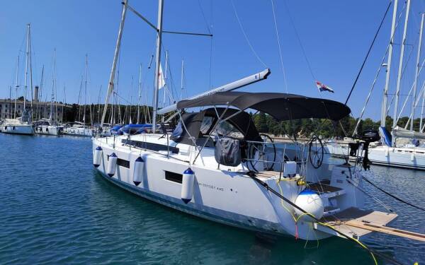 Sun Odyssey 440 Leona